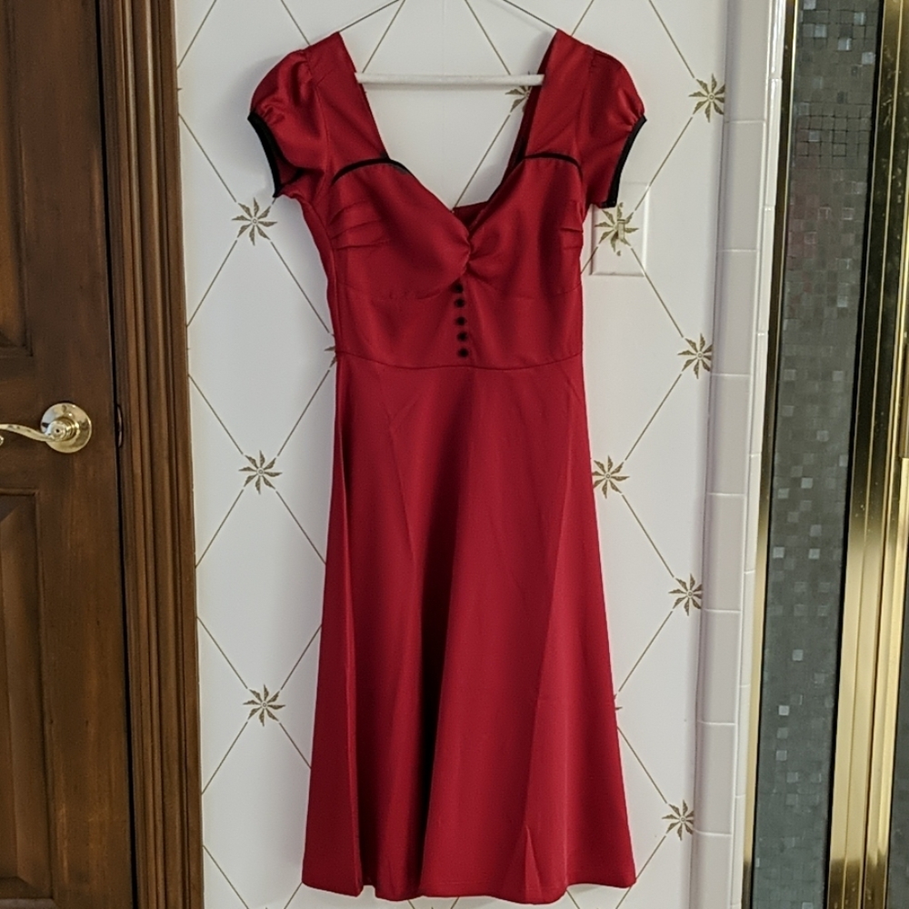 Vintage cap sleeved dress